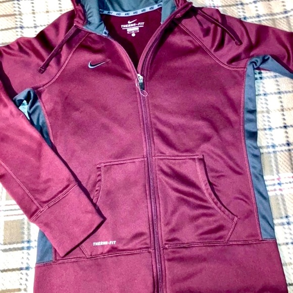 Nike Zip Up. SOLD!! - Picture 1 of 4